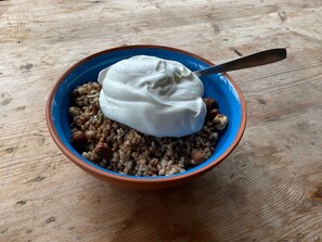 Luokittelematon kuva, 4 kautta 32, painike