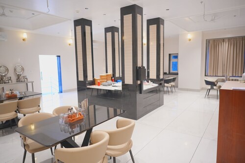 Rahitya Premier Anant