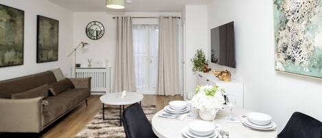 Appartement, 1 chambre | Salle à manger