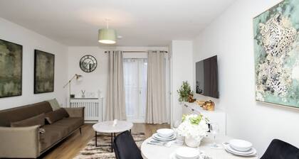 The Prime Stay Free Parking EV Charger