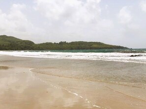 Beach - Tolle, strandnahe Villa mit Swimmingpool by Interhome (Black Rock)