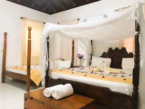 4 bedrooms, internet - Tolle, strandnahe Villa mit Swimmingpool by Interhome (Black Rock)