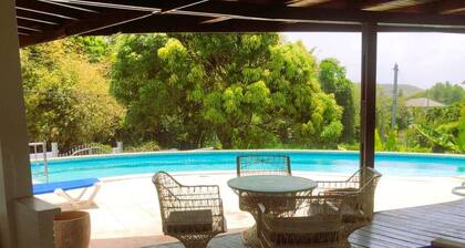 Tolle, strandnahe Villa mit Swimmingpool by Interhome