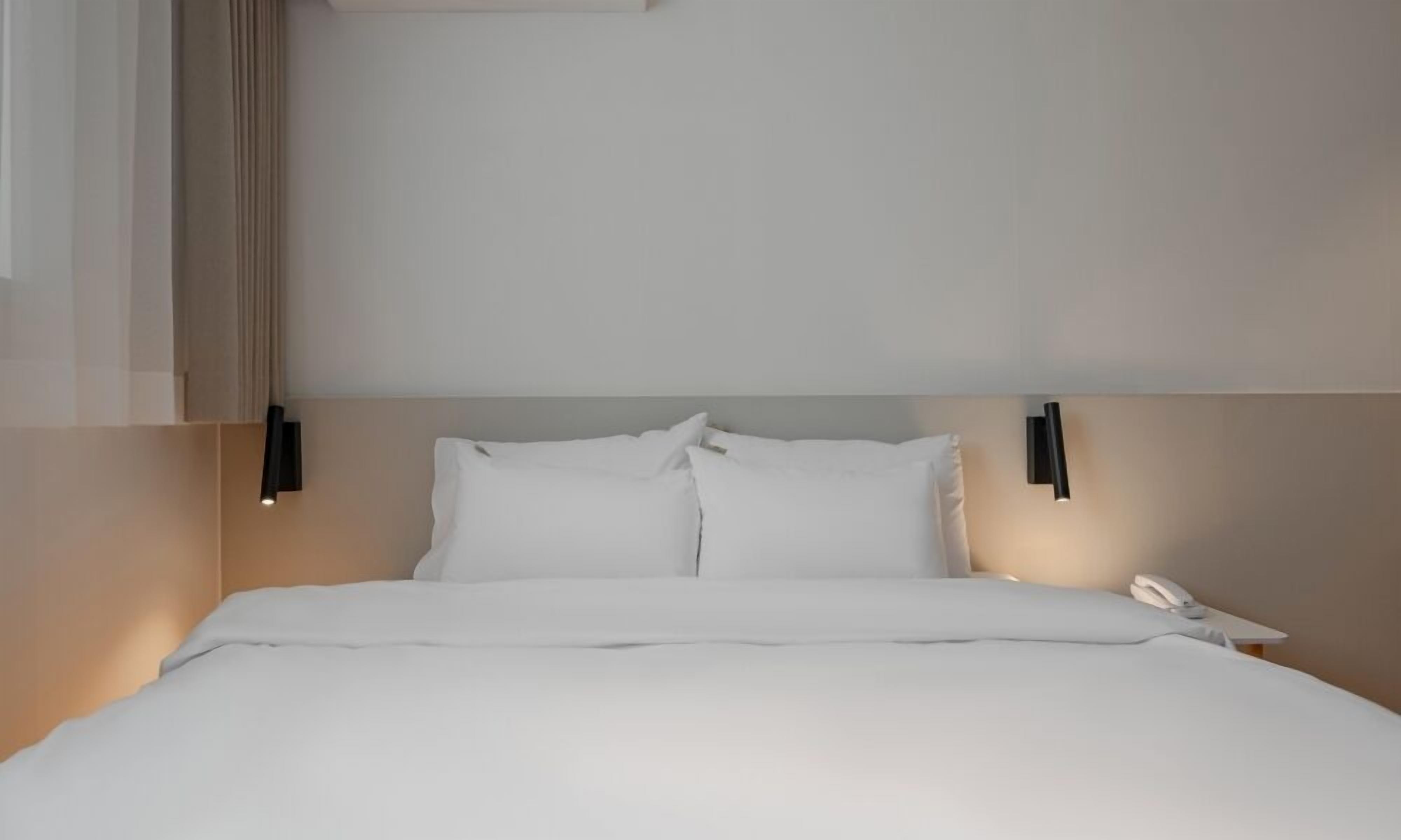 Decoración personalizada, muebles diferentes y wifi gratis 