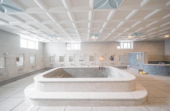 Unclassified image, 1 of 34, button