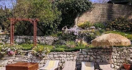 Mediterranean escape: charming villa with exceptional swimming pool