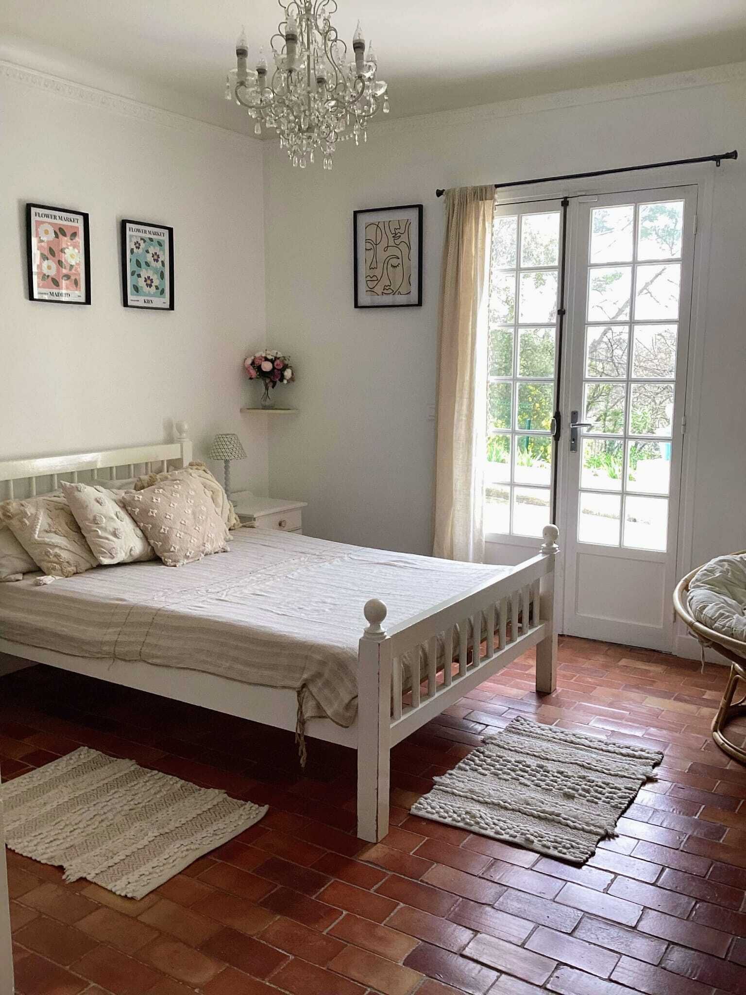 3 chambres, fer et planche à repasser, Wi-Fi gratuit, draps fournis
