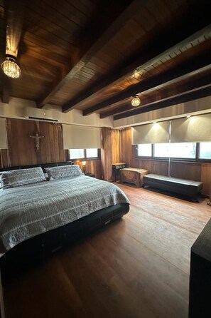 7 bedrooms, internet
