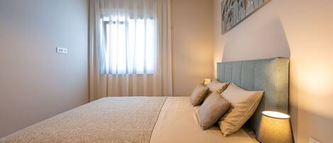 4 chambres, fer et planche à repasser, Wi-Fi gratuit, draps fournis