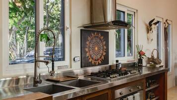 Fridge, microwave, oven, cookware/dishes/utensils