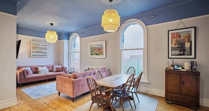 Host and Stay | Balmoral Terrace