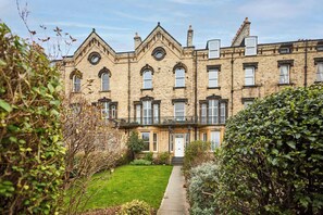 Exterior - Host and Stay | Balmoral Terrace (Saltburn-by-the-Sea)