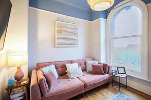 Offices - Host and Stay | Balmoral Terrace (Saltburn-by-the-Sea)