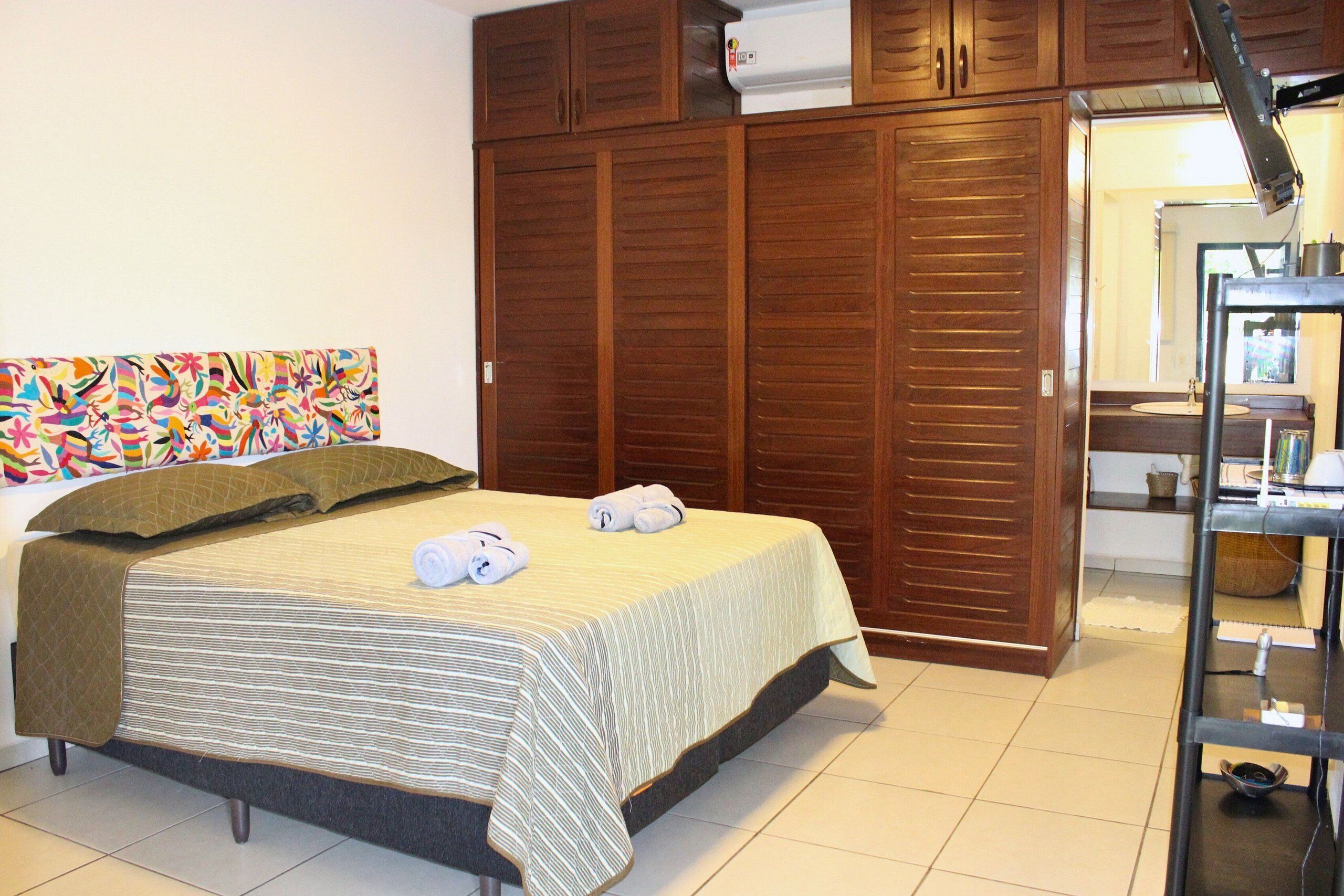 Comfort Chalet | Laptop workspace, WiFi (free), bed sheets