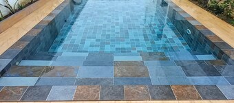 Villa Bolati, mit Pool, Jacuzzi, Aussicht und Garten by Interhome