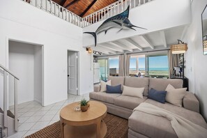 Smart TV - Seashore Oceanfront Haven (Newport Beach)