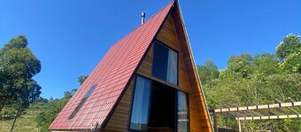 Chalet with exclusive access near Caminhos de Pedra and Vale dos Vinhedos.