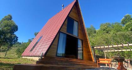 Chalet with exclusive access near Caminhos de Pedra and Vale dos Vinhedos.