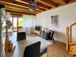 Luokittelematon kuva, 3 kautta 65, painike