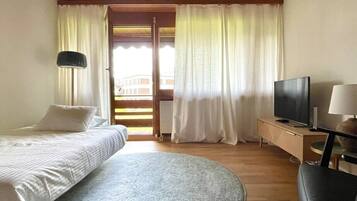 1 quarto, ferros/tábuas de passar roupa, Wi-Fi, roupa de cama