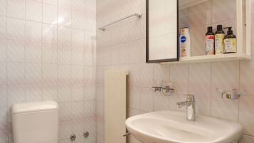 Chuveiro, secador de cabelo