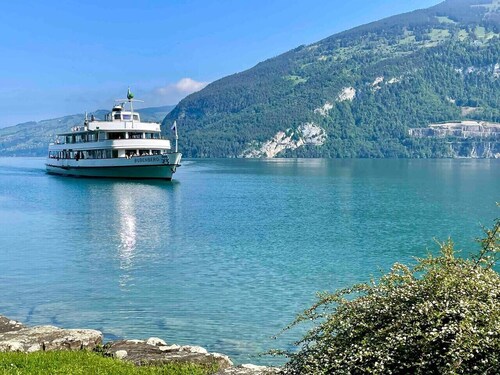 Relaxed Loft Stay Between Lake & Mountains