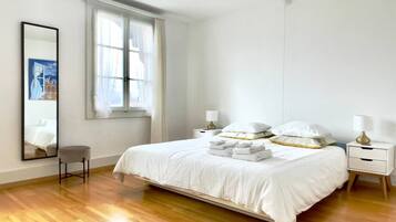 Berço de viagem, Wi-Fi, roupa de cama