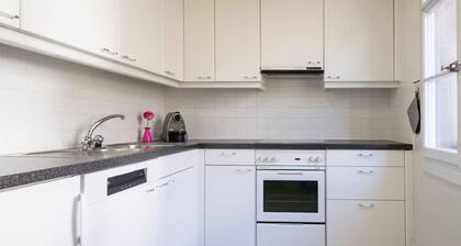 Amazing View with balcony and free Parking