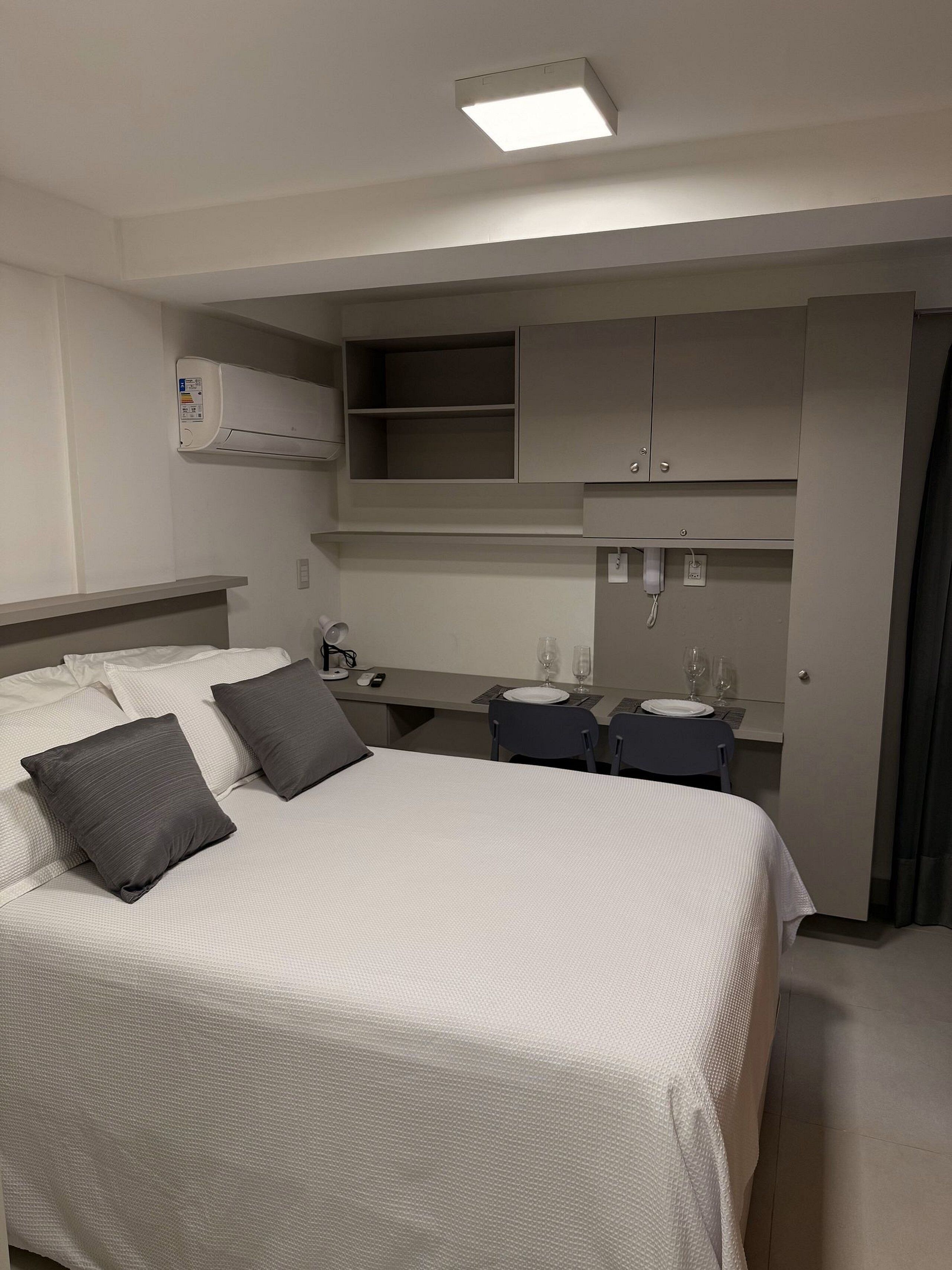 Studio | Blackout drapes, iron/ironing board, free WiFi