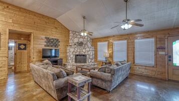 TV connectée, cheminée