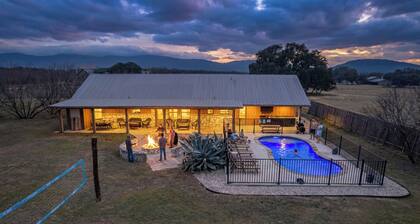 Amazing home steps away from summer concerts and the Frio River