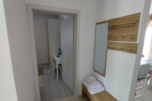 Unclassified image, 3 of 23, button