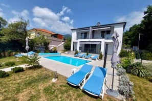 Unclassified image, 4 of 23, button - Villa Madlen - Sea View Apartment 1 (Opatija)