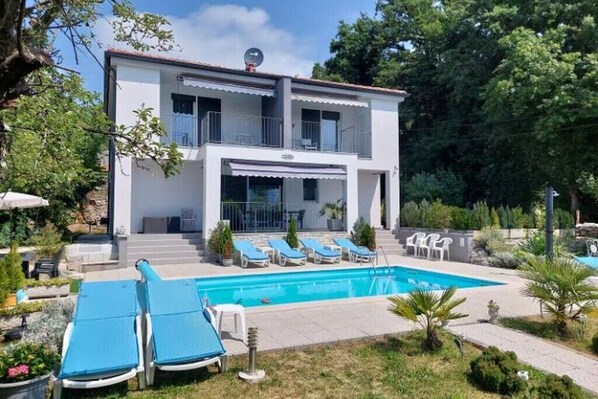 Unclassified image, 1 of 23, button - Villa Madlen - Sea View Apartment 1 (Opatija)