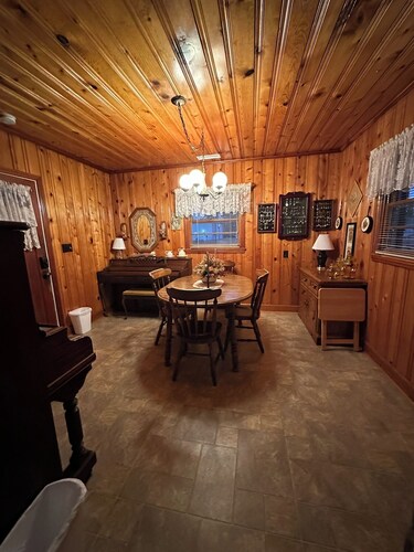 200.00 per Night! - 3 B/R house 2 miles to Holden Beach!