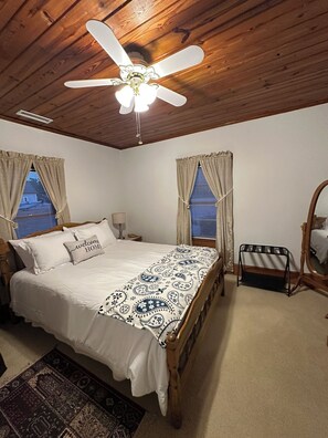 3 chambres, fer et planche à repasser, Wi-Fi gratuit, draps fournis