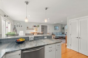 Interior - Life on Deck - Spacious Coastal Home & Easy Beach Access (Gloucester)