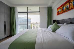 Apartment, 2 Bedrooms, Accessible, Smoking - Charming 2-bedroom Apartment in Riverside Drive, Nairobi (Nairobi)