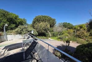 Property grounds - Spacieuse villa au calme avec grande piscine (Bormes-les-Mimosas)