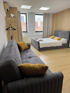 Unclassified image, 4 of 24, button - Charming 1-Bedroom apartment with AC in center of Cluj-Napoca (Cluj-Napoca)