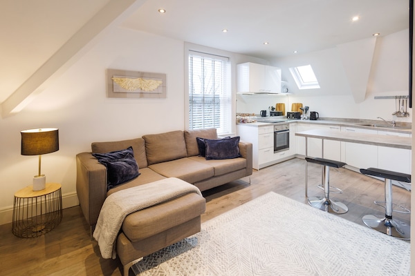 Franklin Rise, Harrogate - Host & Stay