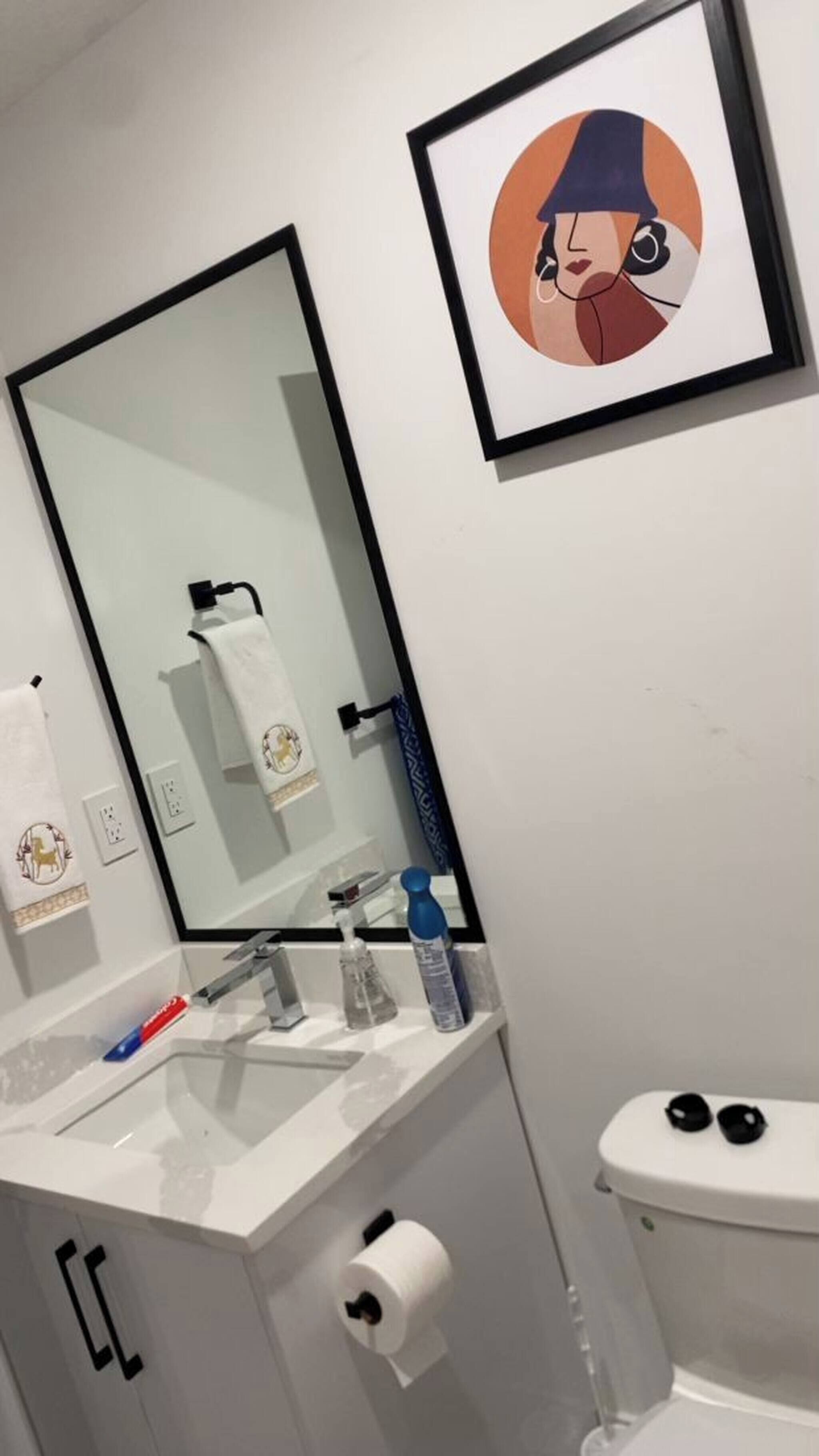 Room, 1 Bedroom | Bathroom