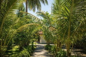 Unclassified image, 3 of 27, button - GGuesthouse (Kuta, Lombok)