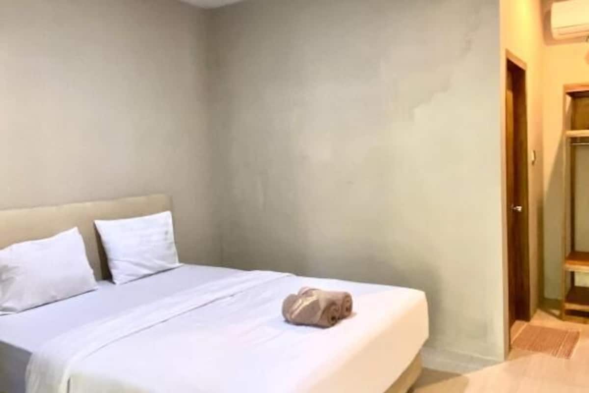 Escritorio y wifi gratis