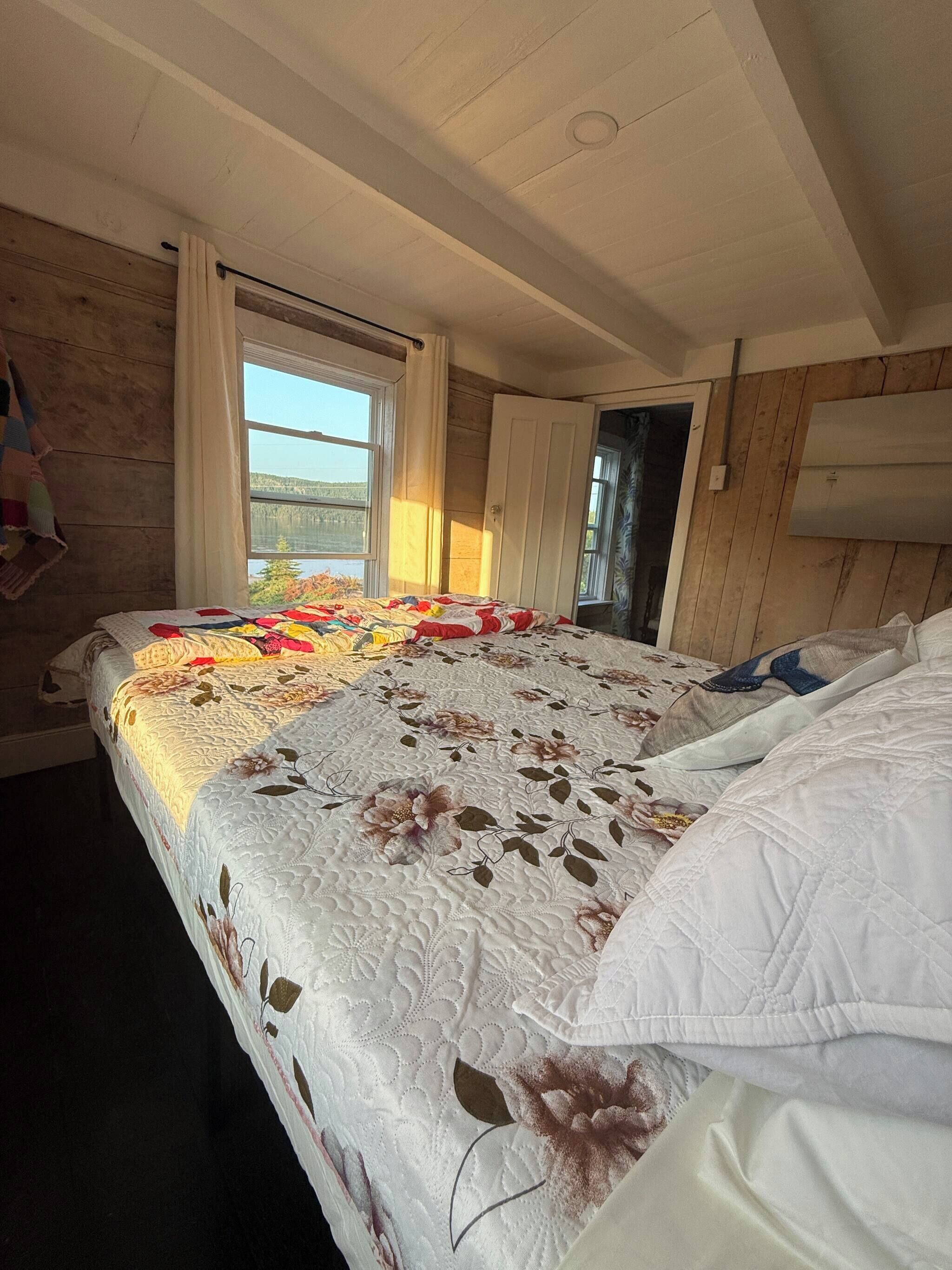 House, 3 Bedrooms, Balcony