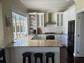 Photo non classée, 2 sur 21, bouton