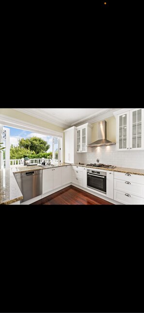 Photo non classée, 5 sur 21, bouton