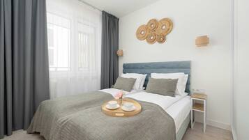 1 bedroom, iron/ironing board, travel cot, WiFi