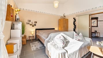 1 habitación, wifi y ropa de cama