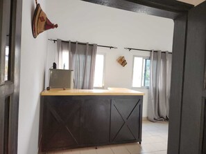 Lobby - Private rooms in a Villa - Abidjan, Ivory Coast (Abidjan)